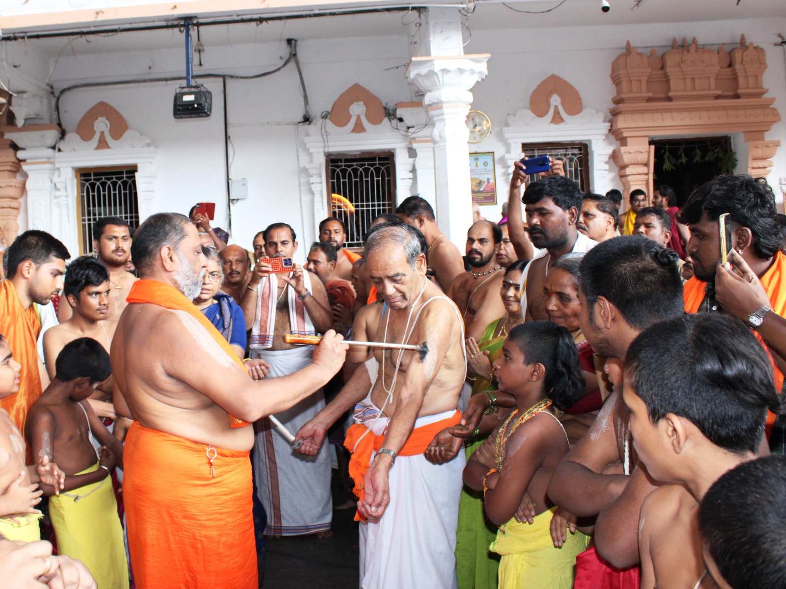ಮಂತ್ರಾಲಯ ಶ್ರೀಮಠದಲ್ಲಿ ಸುದರ್ಶನ ಹೋಮ, ತಪ್ತ ಮುದ್ರಾಧಾರಣೆ