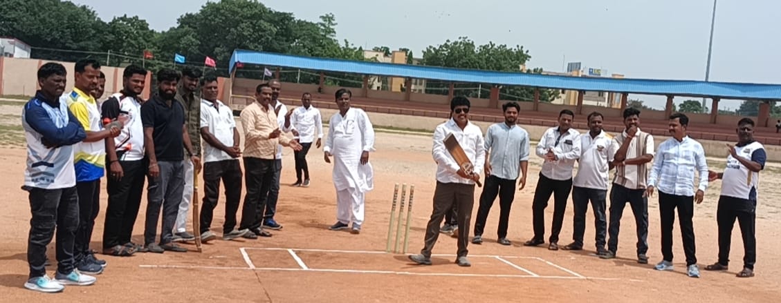 ಗ್ರಾಮಾಂತರ ಛಾಯಾಗ್ರಾಹಕರ ಮೂರು ದಿನಗಳ ಕ್ರಿಕೆಟ್ ಪಂದ್ಯಾವಳಿಗೆ ಚಾಲನೆ