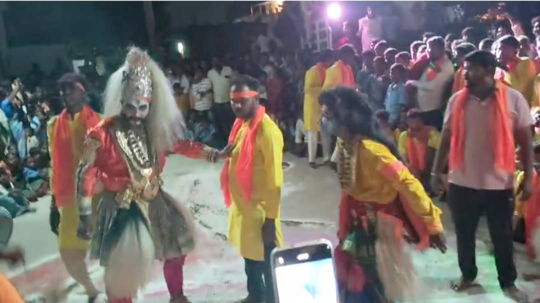 ಡಿಜೆ ಅಬ್ಬರವಿಲ್ಲದೆ ಕಲಾ ಪ್ರದರ್ಶನದೊಂದಿಗೆ ವಡವಾಟಿಯಲ್ಲಿ ಗಣೇಶ ವಿಸರ್ಜನೆ