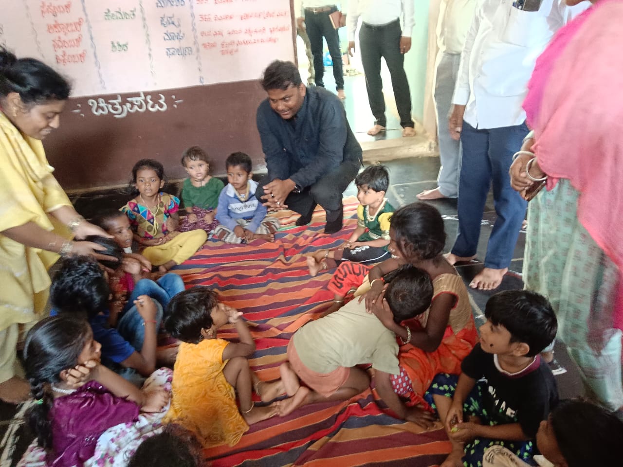 ವಿವಿಧ ಗ್ರಾಮ ಪಂಚಾಯಿತಿಗಳಿಗೆ ಜಿಪಂ ಸಿಇಒ ಶ್ರೀ ಈಶ್ವರ್ ಕಾಂದೂ ಭೇಟಿ
