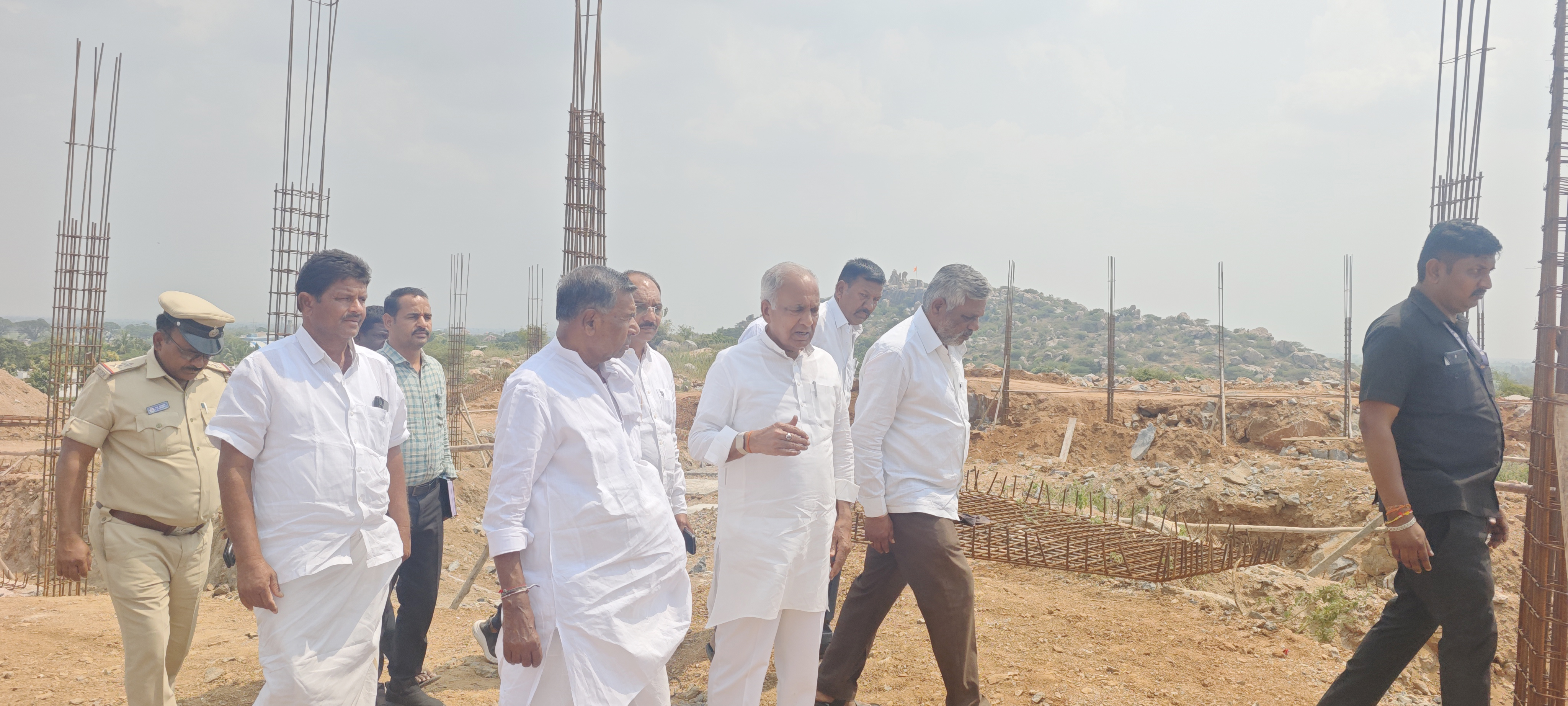 ಪ್ರಜಾಸೌಧ, ಹೆದ್ದಾರಿ, ಕಾಲುವೆ ಕಾಮಗಾರಿ ಪರಿಶೀಲಿಸಿದ ಬೋಸರಾಜು