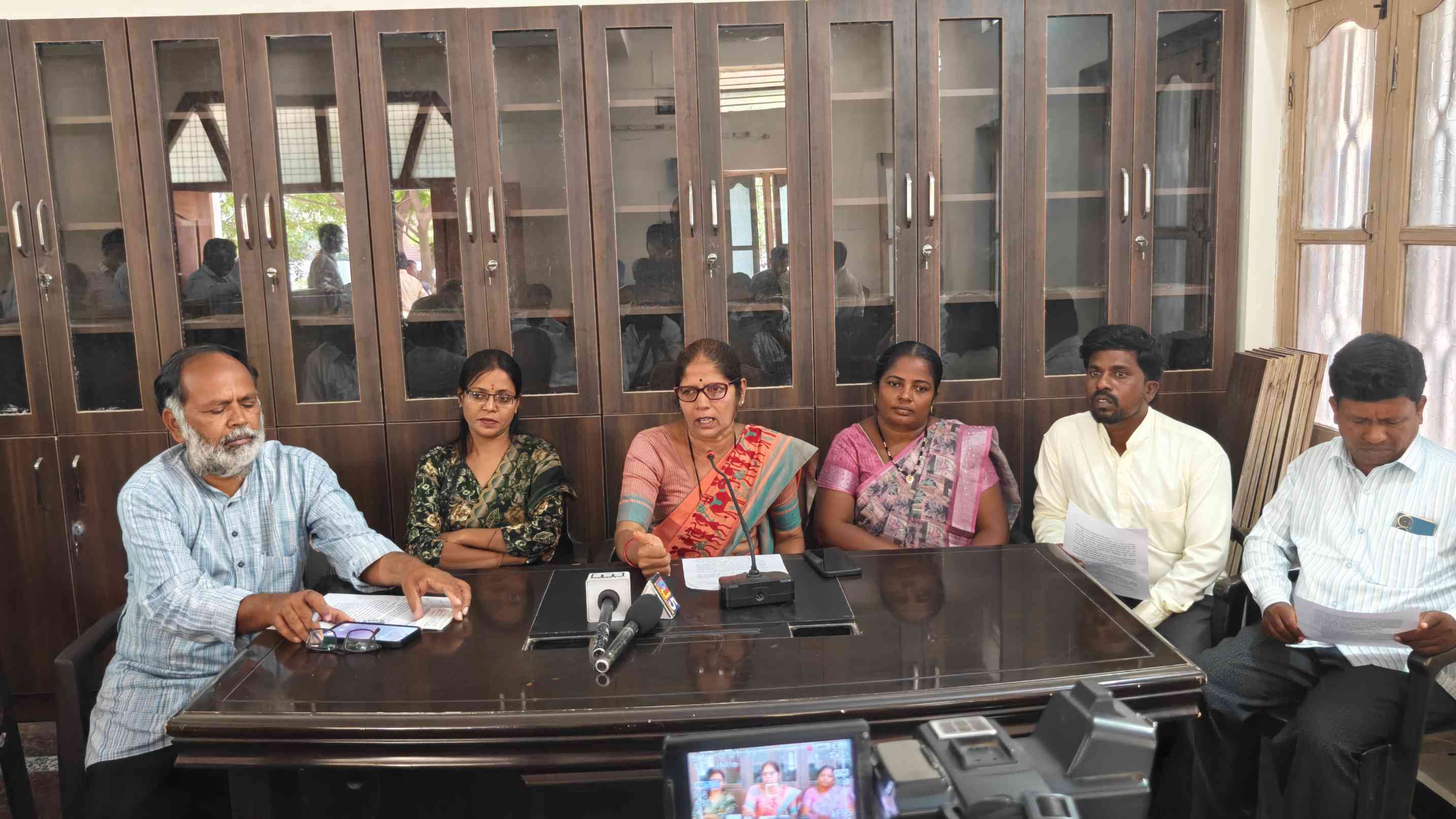 ಸರ್ಕಾರಿ ಶಾಲೆಗಳ ಉಳಿವಿಗಾಗಿ ನ.26ರಂದು ಬೆಂಗಳೂರಿನಲ್ಲಿ ಮಹಿಳೆಯರ ಪ್ರತಿಭಟನೆ