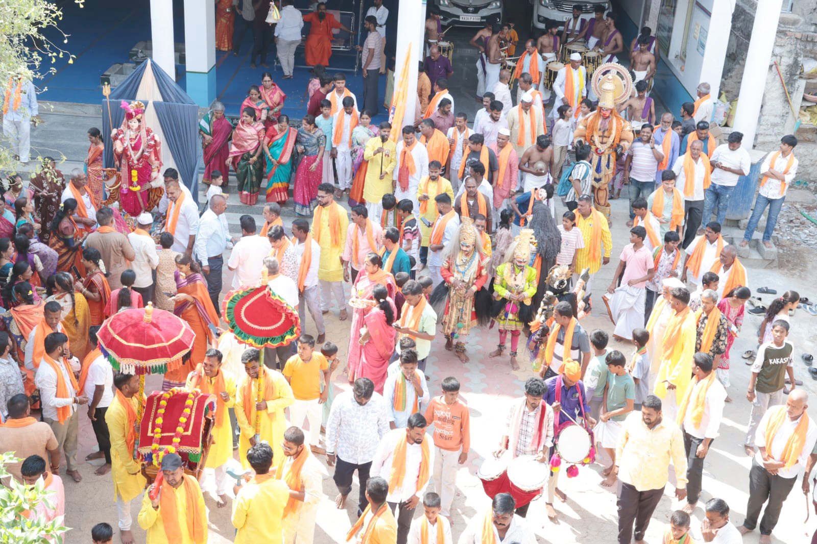 ಗೌಳಿ ಸಮಾಜದಿಂದ 44ನೇ ವರ್ಷದ ಅಂಬಾಭವಾನಿ ನವರಾತ್ರಿ ಉತ್ಸವಕ್ಕೆ ಅದ್ಧೂರಿ ಚಾಲನೆ