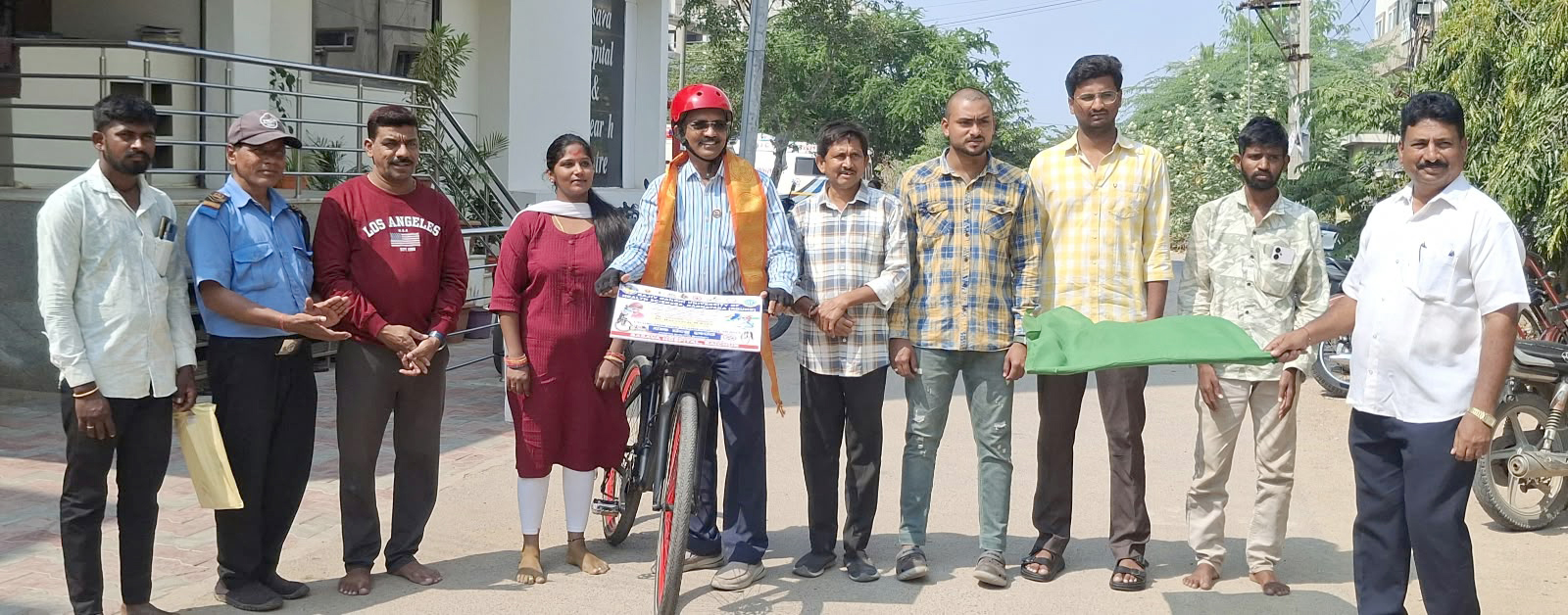 ಸೈಕಲ್ ಮೂಲಕ ಕರ್ತವ್ಯಕ್ಕೆ ತೆರಳುವ ಅಭಿಯಾನಕ್ಕೆ 60 ದಿನ ಪೂರೈಸಿದ ಡಾ. ಬಸವರಾಜ್ ಪಾಟೀಲ್
